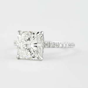 Bague de fiançailles en diamant taille coussin, sertie de griffes, avec bande pavée, en or 9 carats, bijoux fins classiques pour femme, certifiée IGI - Product Image 5