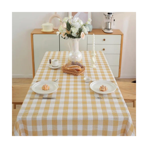 Nappe carrée en coton brodée à carreaux rouges et blancs, certifiée GOTS, écologique, motif géométrique classique, lavable - Product Image 6