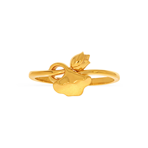 Bague florale plaquée or Lily Grace Bloom pour femme, élégante bague minimaliste inspirée de la nature avec fleur et bourgeon de lys - Product Image 3