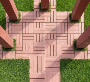 Baldosas de terraza entrelazadas de WPC marrón premium |   Tarima Exterior Compuesta Resistente a la Intemperie para Balcón, Patio y Terraza - Product Image 2