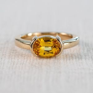 Bague de fiançailles ovale en saphir jaune, demi-sertie, en platine, argent sterling 925, plaqué or 14 carats, certifiée IGI, luxe personnalisable - Product Image 1