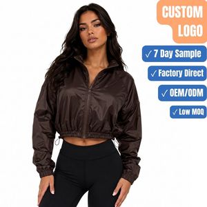 Veste courte zippée personnalisée pour femme en polyester et nylon, coupe-vent léger, vêtements de sport, fabrication OEM, marque privée, vente en gros, tenue d'entraînement - Product Image 2