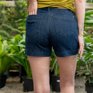 ลุคเรียบง่ายสดใส พร้อมสัมผัสระบายอากาศได้ดี เหมาะสำหรับแฟชั่นฤดูร้อน ใช้ได้กับการสวมใส่กลางแจ้ง กางเกงขาสั้น Ava - Product Image 5