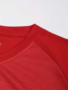 Uniforme de football pour hommes de haute qualité, impression par sublimation personnalisée, 100% polyester, léger, respirant, vêtements d'équipe sportive, noms personnalisés - Product Image 3