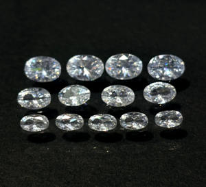 Moissanita Blanca DEF Color VVS Claridad, Corte Brillante, Forma Ovalada, Piedras de Joyería, Moissanita Suelta con Certificado GRA - Product Image 2