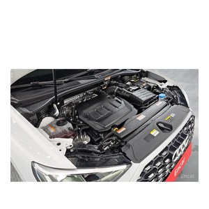 Audi Q3 35 TDI Premium Sportback décembre 2022 8 575 km Diesel Sièges en cuir avec caméra de recul - Product Image 6