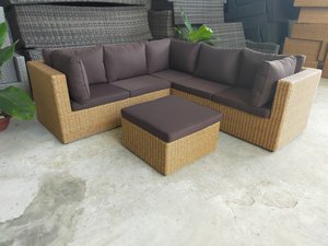 Conjunto de Sofás de Jardín de Mimbre Sintético para Exteriores con Cojines de Espuma de Alta Densidad Impermeables, Diseño de Muebles de Patio Contemporáneo - Product Image 2