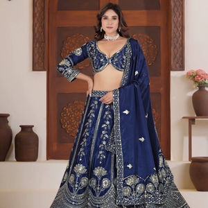 Lehenga Choli de luxe en soie Chinon brodé de sequins et de Zari avec cancan pour mariage - Product Image 1