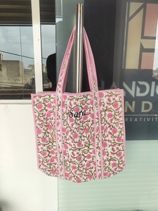 Sac fourre-tout élégant en coton pour femme avec fermeture éclair sécurisée, grand sac à bandoulière pour le voyage, la plage, le shopping, les courses et le travail - Product Image 1