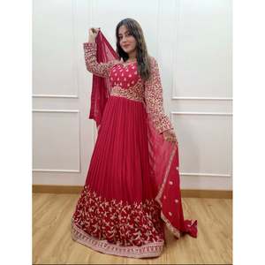 Hermoso Vestido de Fiesta con Corte en A y Dupatta, Elegante Silueta Pent - Product Image 4