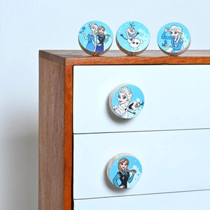 Nouveauté : Boutons de tiroir en bois de pin pour enfants, poignées de commode à thème Olaf, poignées de meubles en bois durables de haute qualité - Product Image 4