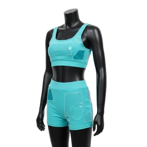 Ensemble short et haut pour femme en polyester et élasthanne de qualité supérieure, bleu aqua, avec empiècements contrastants et logo en relief par transfert thermique, en coton - Product Image 4