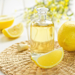 Wholesale 100% Pure Lemon <b>Essential</b> <b>Oil</b> Steam Distilled Anti-Aging Nourishing for All Skin Types & Hair Care OEM Bulk Price - Product Image 3