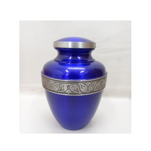 Mini Urna de Metal Hecha a Mano para Cenizas de Adultos con Tapa de Sellado Seguro, Diseño Moderno para Compartir las Cenizas entre Seres Queridos - Product Image 6