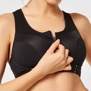 ผู้ผลิต OEM รับผลิตตามสั่ง เสื้อชั้นในกีฬาแบบ Racerback สายบาง คอเหลี่ยม แต่งขอบตัดกัน ผ้าโพลีเอสเตอร์/สแปนเด็กซ์ เนื้อผ้านุ่มพิเศษ รองรับทรงได้ดี - Product Image 3