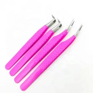 Pince à épiler de précision rose Morje Surgical en acier inoxydable à pointe lisse avec prise en main parfaite pour l'application des cils - Product Image 1