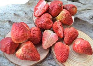 Fraises entières lyophilisées naturelles, collation sucrée aux fruits, emballage en vrac, 100% fraises d'origine Vietnamienne, friandises croustillantes - Product Image 5