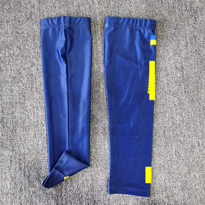 Manchons de compression sportifs pour hommes en polyester à imprimé numérique uni, protection UV UPF 50+, rafraîchissants, toutes saisons - Product Image 3
