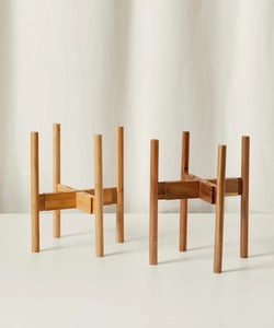 Support de plante en bois fait main par un designer, bois massif de qualité supérieure, décoration de jardin intérieure et extérieure - Product Image 2