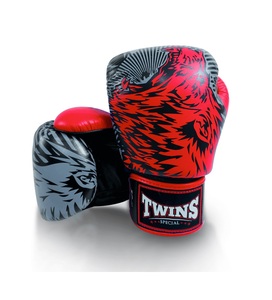 Guantes de Boxeo Twins Muay Thai FBGV-50 Orange Wolf Printing, de Piel de Vacuno Premium para Kickboxing - Product Image 4