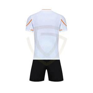 Ensemble d'uniformes de football OEM ODM de haute qualité, maillot et short de football personnalisés avec étiquette privée, uniforme de football facile à porter - Product Image 2