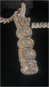 Colgantes de Hip Hop Iced Out Más Populares, Colgante Vertical con Nombre, Plata 925, Diamante Moissanita D VVS, Colgante de Letra con Moissanita - Product Image 2