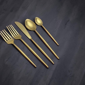 Gold Plated Metal Cutlery Set Long Handle <b>Mirror</b> Finish Modern Design Durable Utensils For Wedding Use - Product Image 1