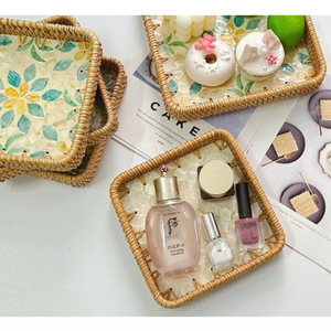 Plateau de service en rotin écologique avec base en nacre, tissé à la main, design personnalisable, couleur décorative, utilisation à la maison ou au restaurant - Product Image 3