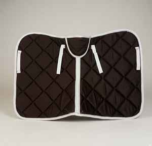 Tapis de selle équestre matelassé en losanges durable, ajustement ergonomique, anti-transpiration, tissu personnalisable - Product Image 2