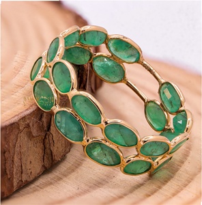 Anillo de Eternidad de Doble Hilera con Bisel de Esmeralda Ovalada Natural en Oro Amarillo Sólido de 18K, Joyería Fina, Memoria Jewels, Venta al Por Mayor - Product Image 2