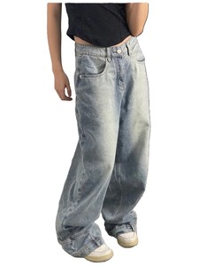 Pantalones vaqueros anchos de mezclilla lavado claro con bolsillos cargo en el tobillo y parche de cuero en el dobladillo, estilo oversize para mujer, venta al por mayor - Product Image 1