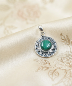 Pendentif en malachite verte naturelle, serti en argent sterling 925, style vintage bohème, fait main, cadeau, or rose et or jaune - Product Image 6