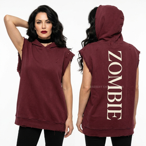 Sweat à capuche violet lavande personnalisé pour femme, coupe oversize en polaire, imprimé graphique Porte de Cimetière Gothique, détail manches en tissu Ivy, style streetwear - Product Image 4