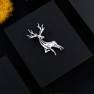 Broche en argent 925 avec motif de cerf et de rhinocéros, ornement de revers, cadeau de mariage unisexe - Product Image 3