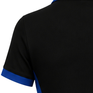 Vestido Polo Negro y Azul Rey para Mujer, Manga Corta, Cuello en Contraste, Uniforme Deportivo con Paneles Laterales y Escudo en el Pecho - Product Image 3