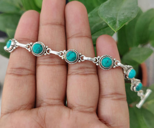Pulsera Ajustable de Plata de Ley 925 con Turquesa Natural, Joyería Boho Hecha a Mano con Piedras Preciosas, Regalo Unisex para Ella y Él - Product Image 2
