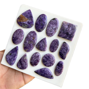 พลอยชารอยต์รัสเซียสีม่วงธรรมชาติ 100% รูปทรงผสมแบบคาโบชอง - Product Image 3