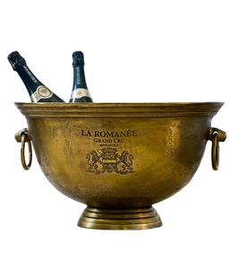 Refroidisseur à vin en cuivre de luxe, grand seau à champagne sur pied avec base surélevée, élégant bac à boissons en métal pour fête et mariage - Product Image 3