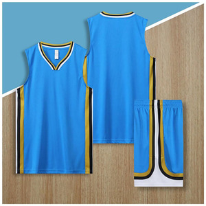 Conjunto de Camiseta y Pantalones Cortos de Baloncesto Sublimados Personalizados, Cuello en V, Sin Mangas, Unisex, para Adultos, Absorbe la Humedad, Diseño a Rayas, para Todas las Temporadas - Product Image 4