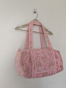 Small Stripe Print Lightweight Unisex Duffle Bag <b>Quilted</b> Cotton Travel Bag <b>Double</b> Handles Zipper Closure 20-35L Capacity 0.5kg - Product Image 2