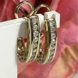 Joyería de Plata de Ley 925 con Diseño Abstracto Moderno de Moissanita, Estilo Minimalista de Lujo, Alto Pulido - Product Image 1