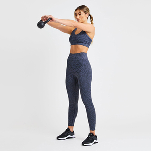 Ensembles de yoga et d'entraînement imperméables de haute qualité pour femmes grandes tailles 2026 avec ceinture et dentelle, conception de logo personnalisé, services ODM/OEM - Product Image 3