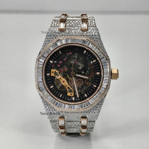 นาฬิกาเพชรโมอิสซาไนต์ VS1 สไตล์ฮิปฮอปสุดหรู ตัวเรือนสแตนเลสสำหรับผู้ชาย ประดับเพชรแบบ Buss Down นาฬิกาเพชรแบบ Iced Out เครื่องประดับสุดหรู - Product Image 1