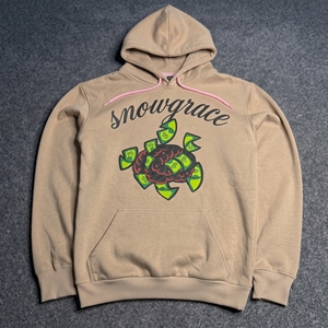 เสื้อฮู้ดผู้ชาย Snowgrace สีแทน ผ้าเฟรนช์เทอร์รี่ 100% คอตตอน พิมพ์ลายโลโก้ด้านหน้า มีกระเป๋า ทรงปกติ สไตล์ฤดูใบไม้ร่วง - Product Image 6