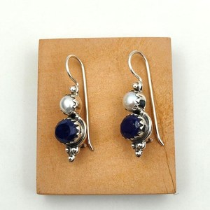 Boucles d'oreilles pendantes en argent sterling et lapis-lazuli, style bohème vintage, pierres précieuses bleues, faites à la main, bijoux élégants, cadeau - Product Image 4