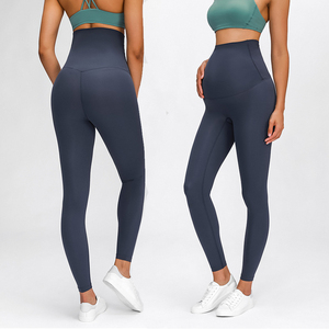 Leggings pour femmes, taille haute, longueur intégrale, couleur noire unie, tricotés en spandex et nylon, extensibles, respirants, confortables, sportifs, pour le yoga et la remise en forme - Product Image 1