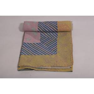 Couverture Kantha Gudri en coton indien, faite à la main, vintage, style bohème, jeté de lit, couverture réversible, décoration d'intérieur, cadeau - Product Image 4