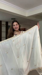 Traje Salwar de Diseño Especial y Hermoso, en Tela de Seda Chinon Pura, con Dupatta, para Novias o Mujeres, Ideal para Fiestas o Eventos - Product Image 5