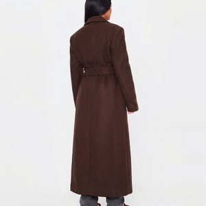 Manteau d'hiver pour femme en gros, sur mesure avec logo, col à capuche et décoration en fourrure, style décontracté, en laine - Product Image 3