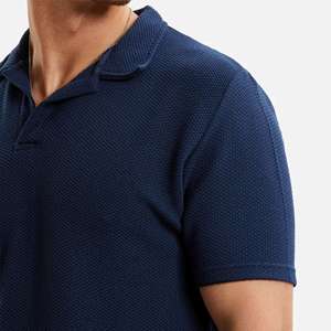 เสื้อกอล์ฟทีมขายส่ง แบบกำหนดเองสำหรับผู้ชาย แฟชั่นลำลอง แขนสั้น ผ้าถัก สำหรับขี่ม้า พิมพ์โลโก้ตามสั่ง - Product Image 6